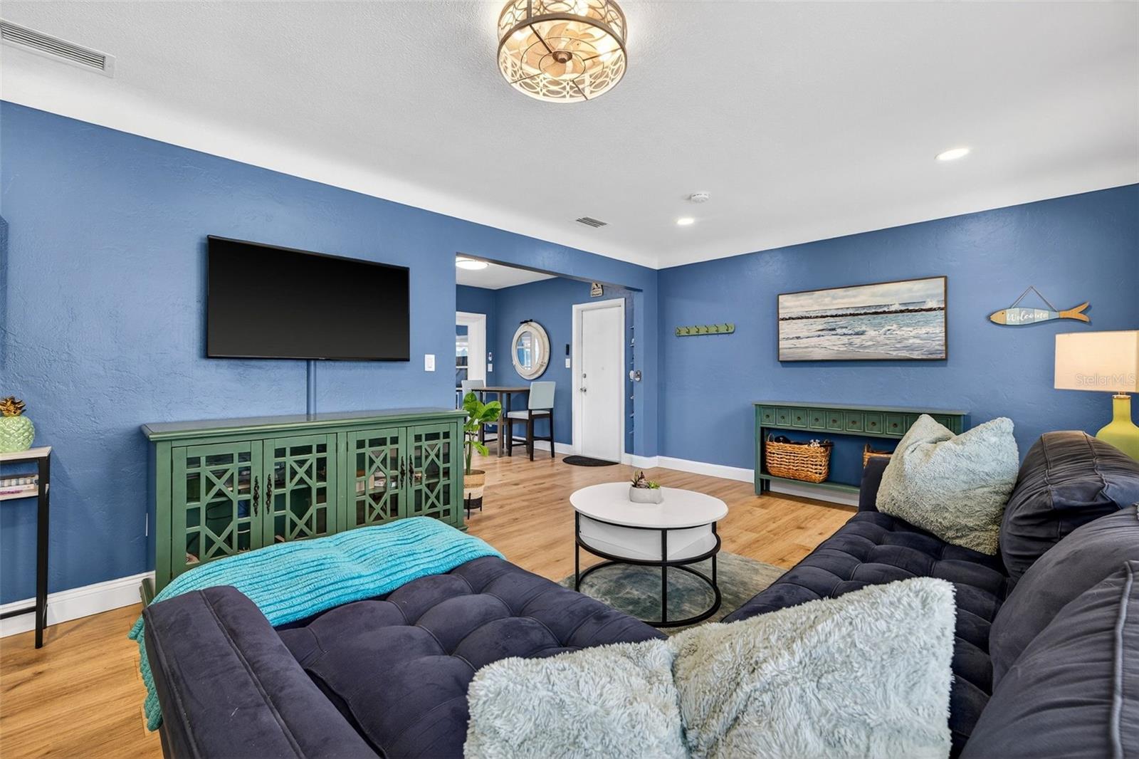 Image 7 of 33 For 2530 51st Street N