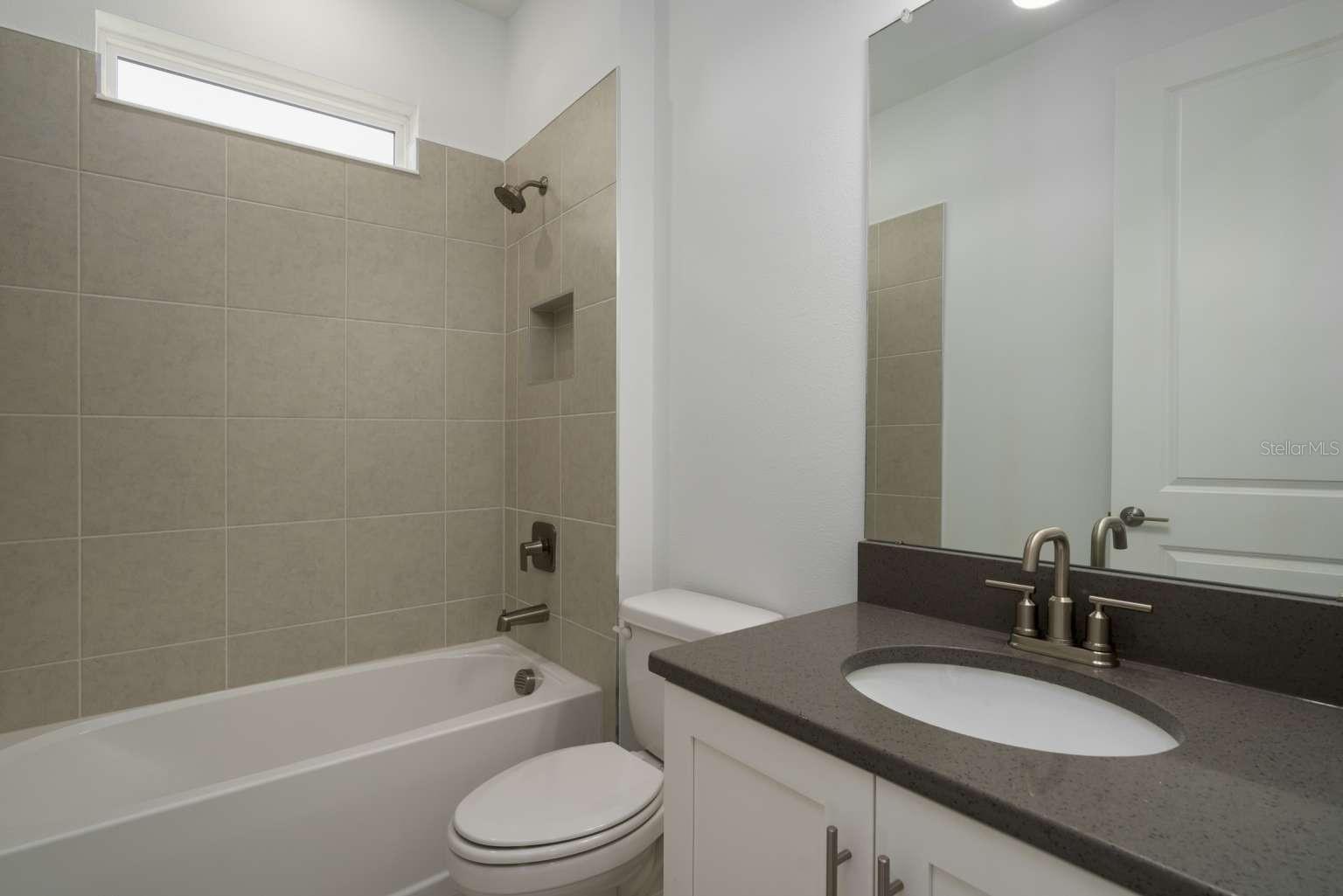 Image 16 of 41 For 318 Rafael Boulevard Ne