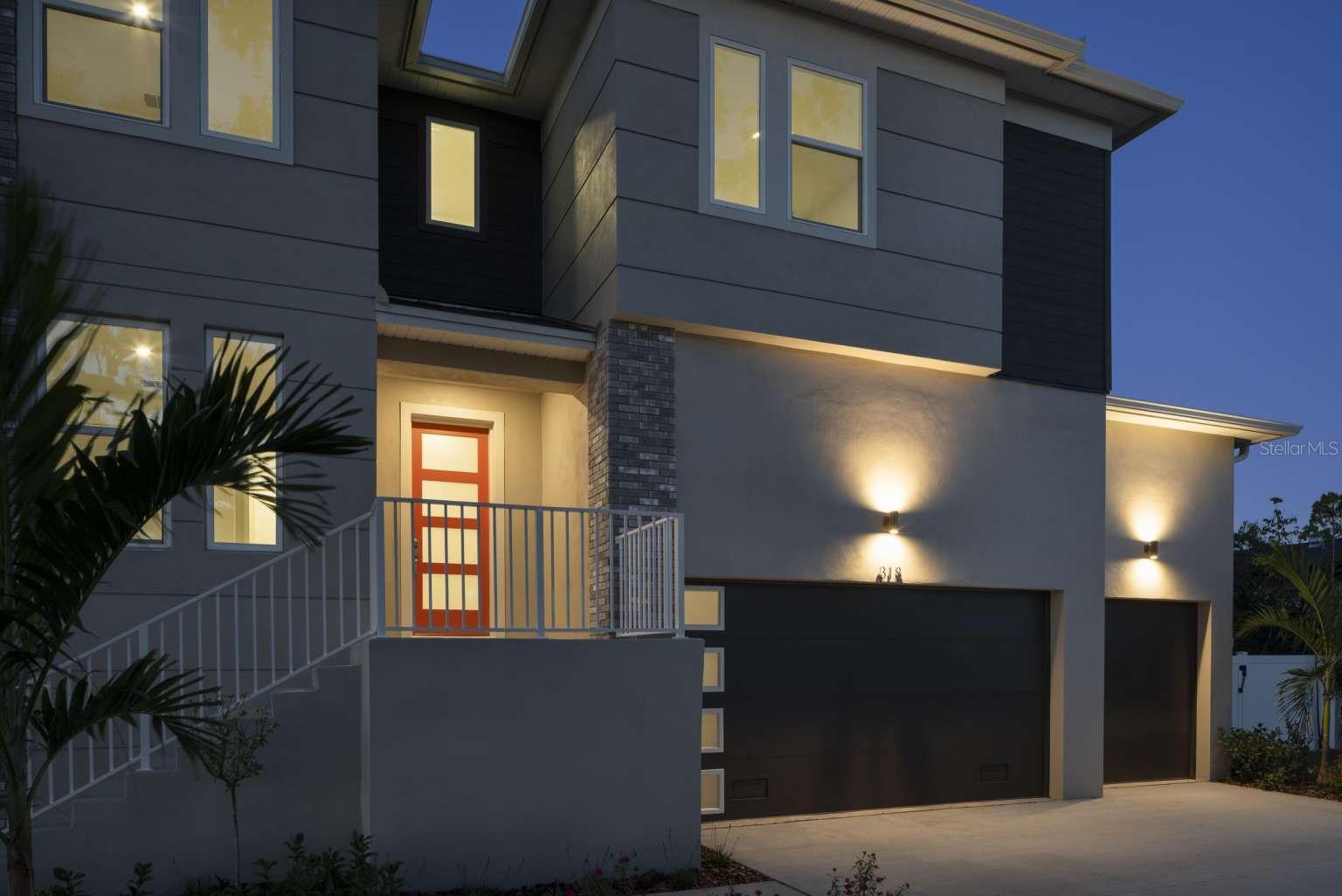 Image 3 of 41 For 318 Rafael Boulevard Ne