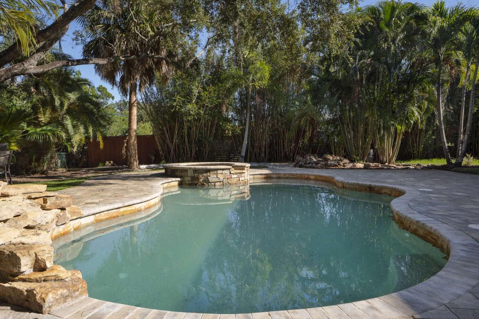 Image 36 of 41 For 318 Rafael Boulevard Ne