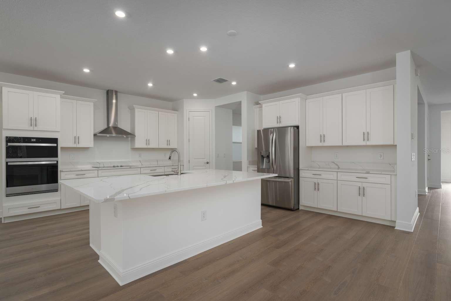 Image 8 of 41 For 318 Rafael Boulevard Ne