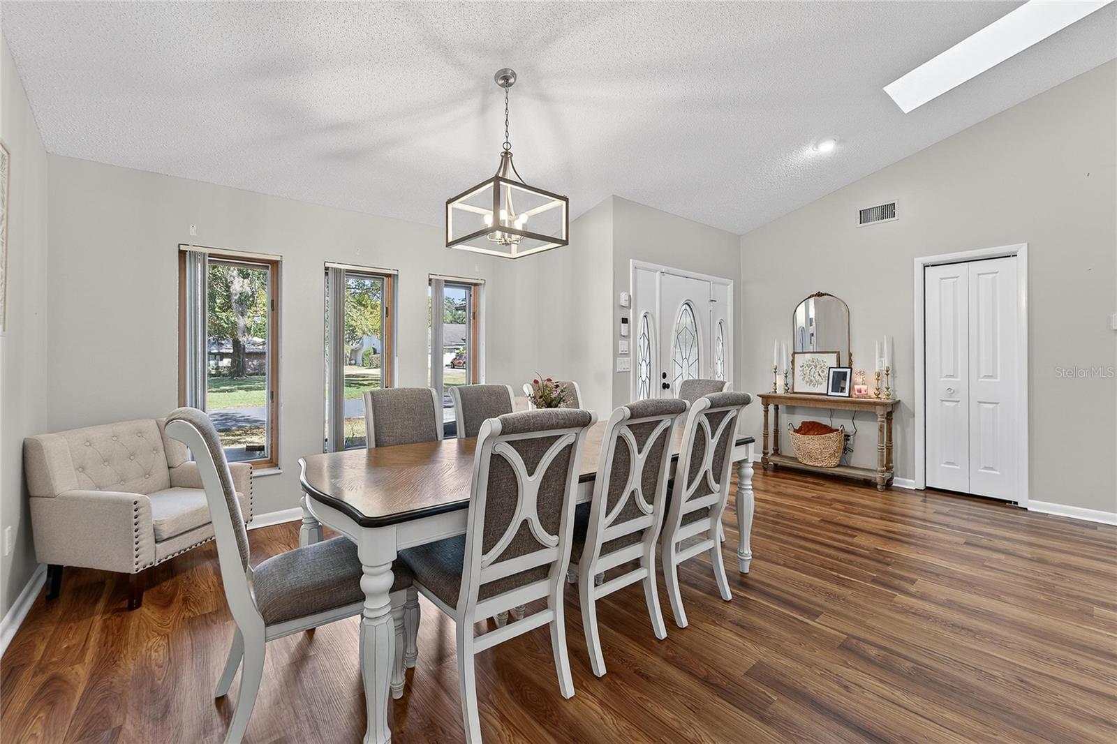 Image 19 of 72 For 23 Chinkapin Circle