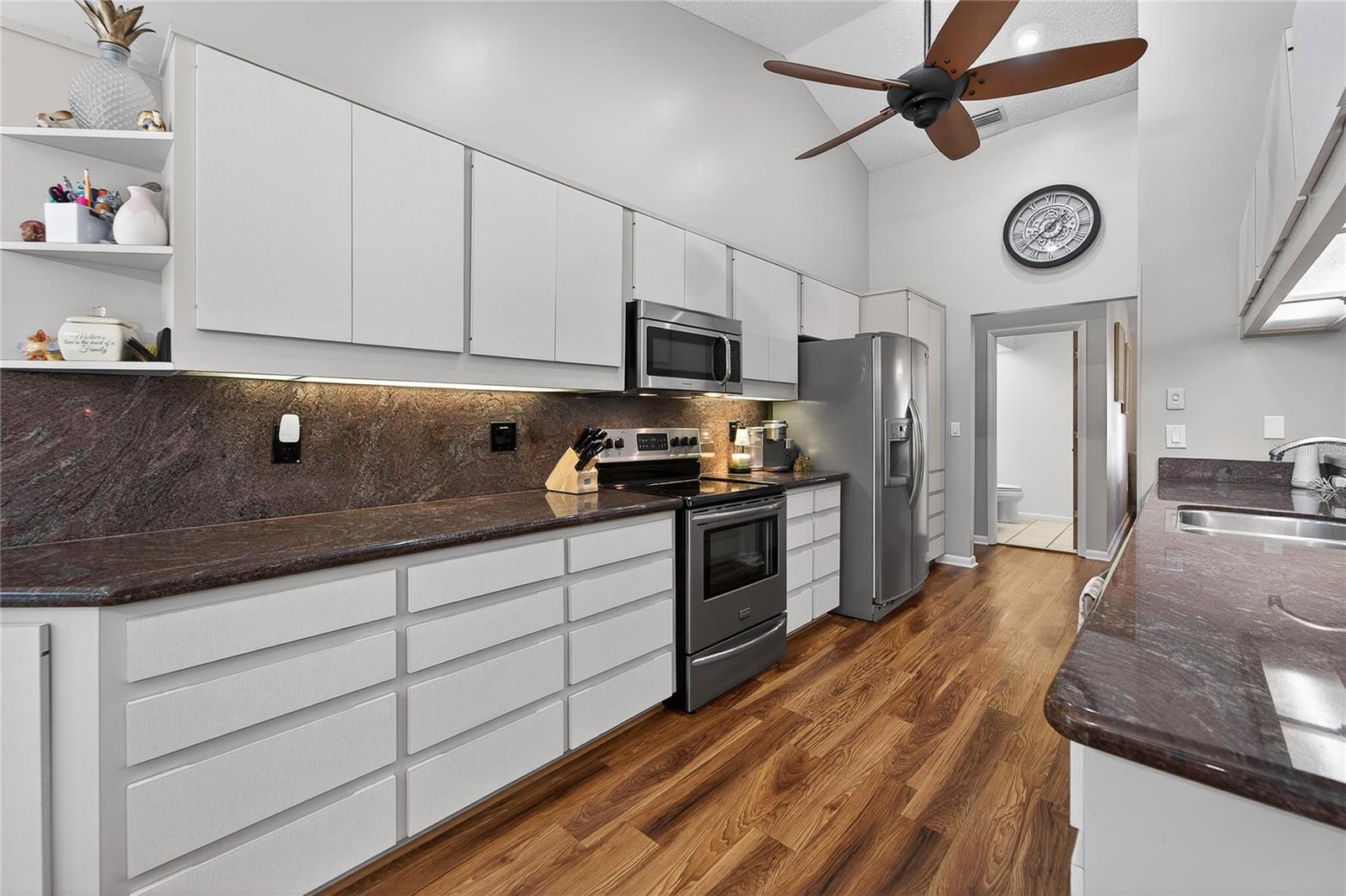 Image 23 of 72 For 23 Chinkapin Circle