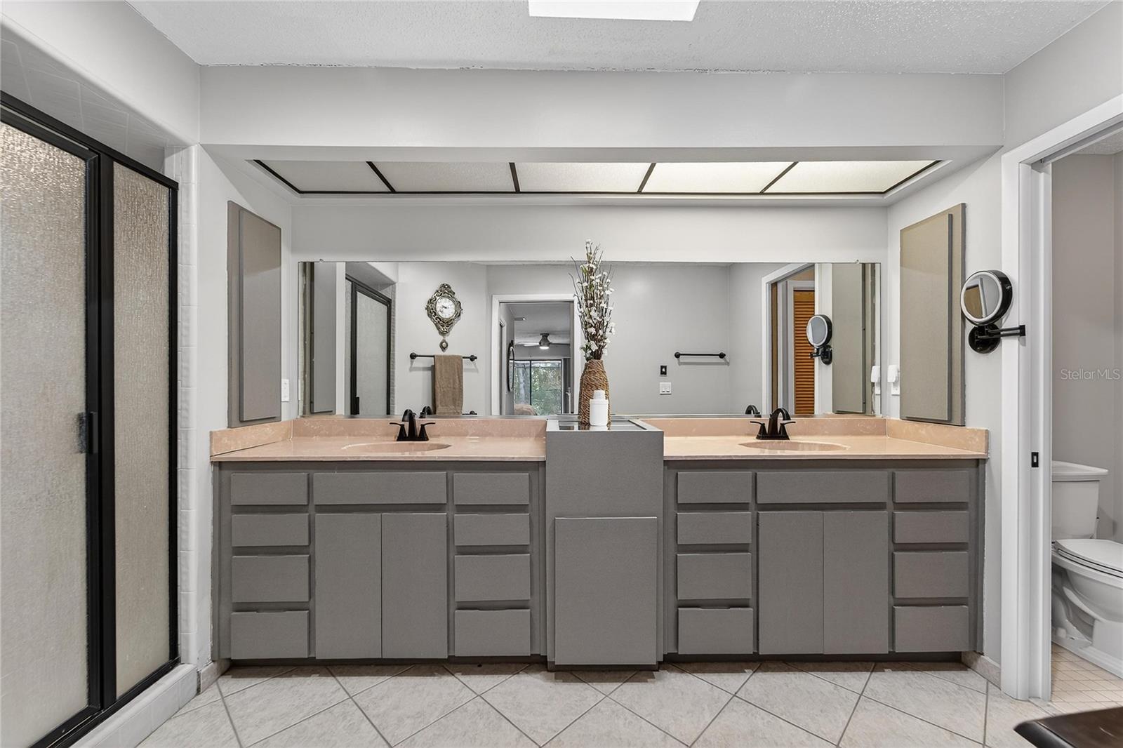 Image 37 of 72 For 23 Chinkapin Circle