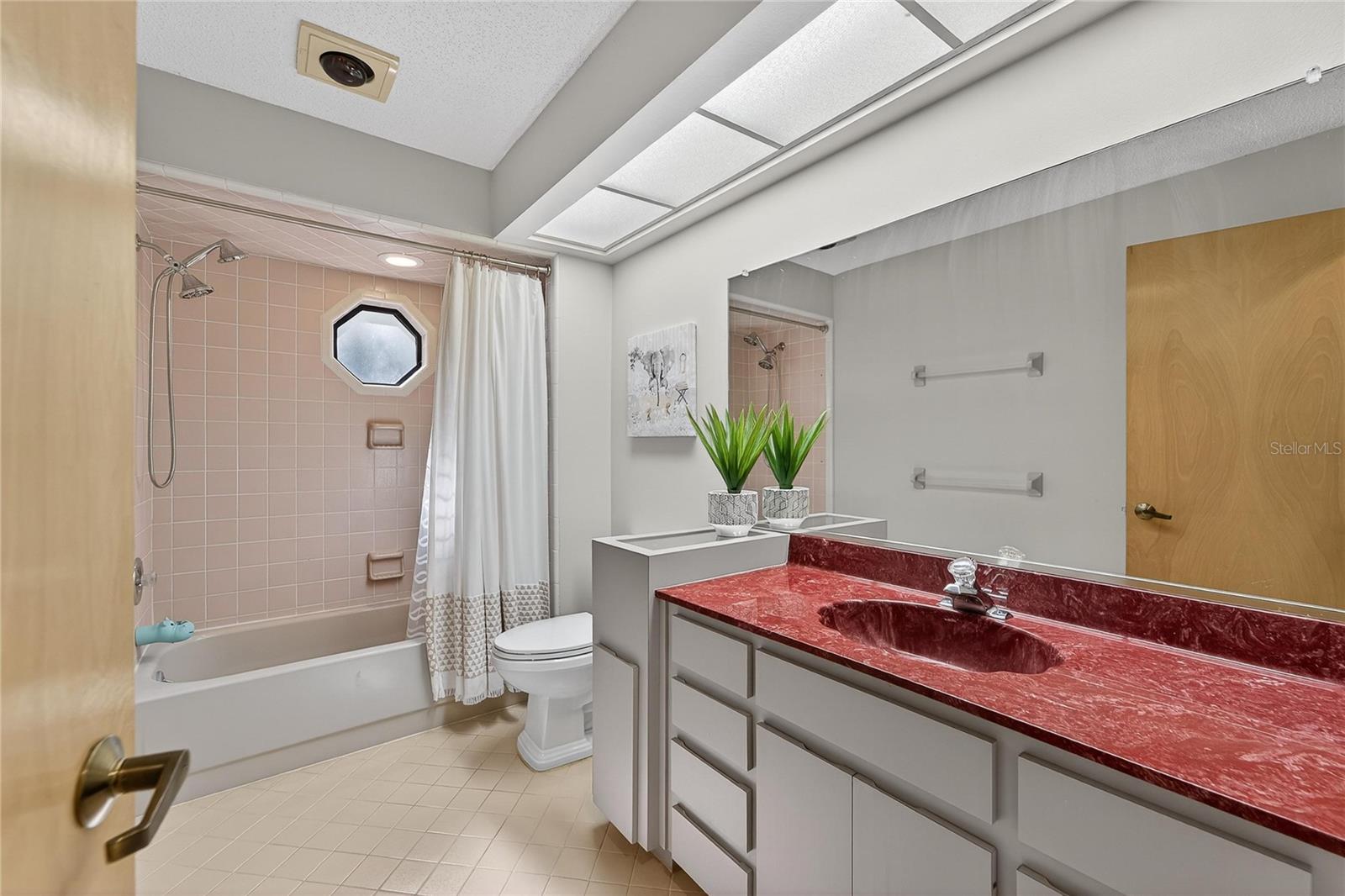 Image 42 of 72 For 23 Chinkapin Circle