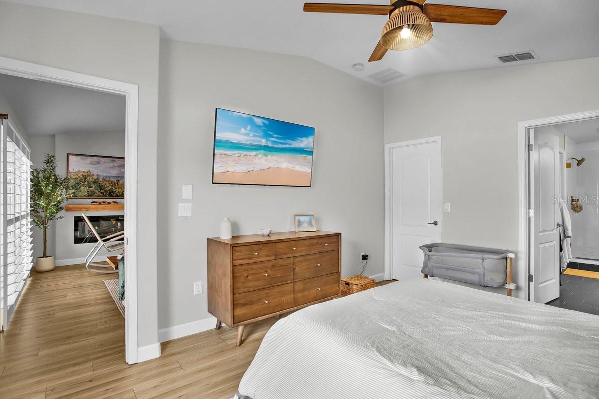 Image 28 of 42 For 18565 Strombury Drive