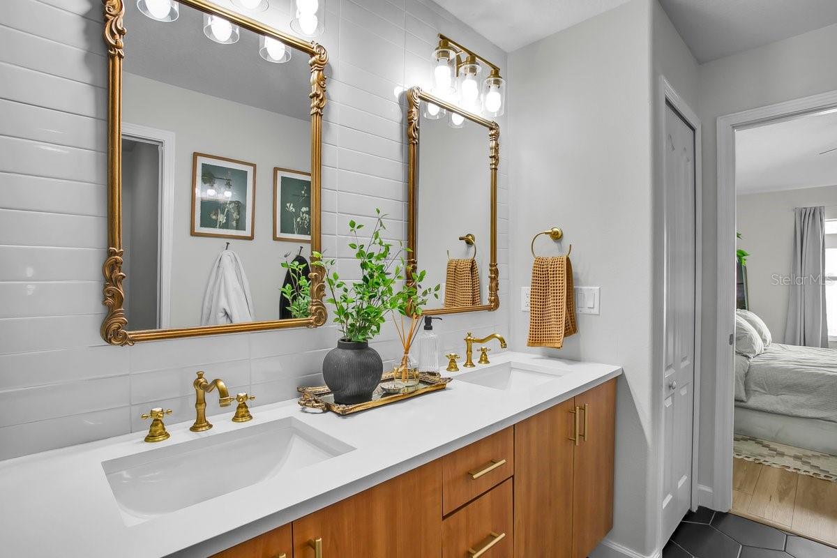 Image 32 of 42 For 18565 Strombury Drive