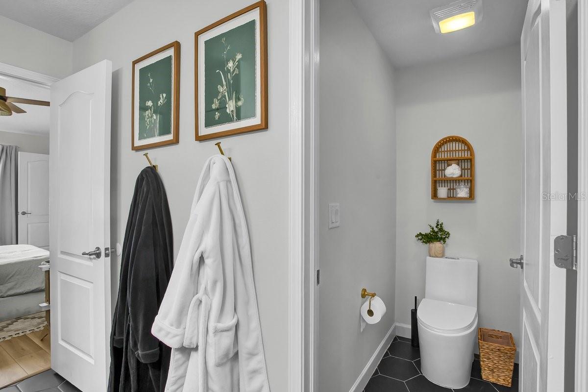 Image 33 of 42 For 18565 Strombury Drive