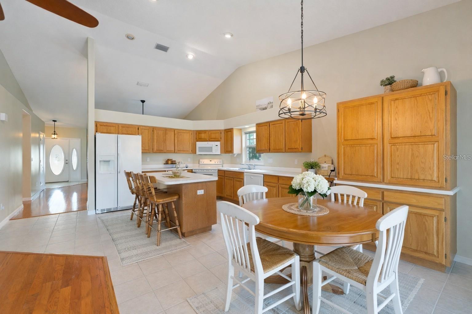 Image 4 of 20 For 6741 Northlake Drive