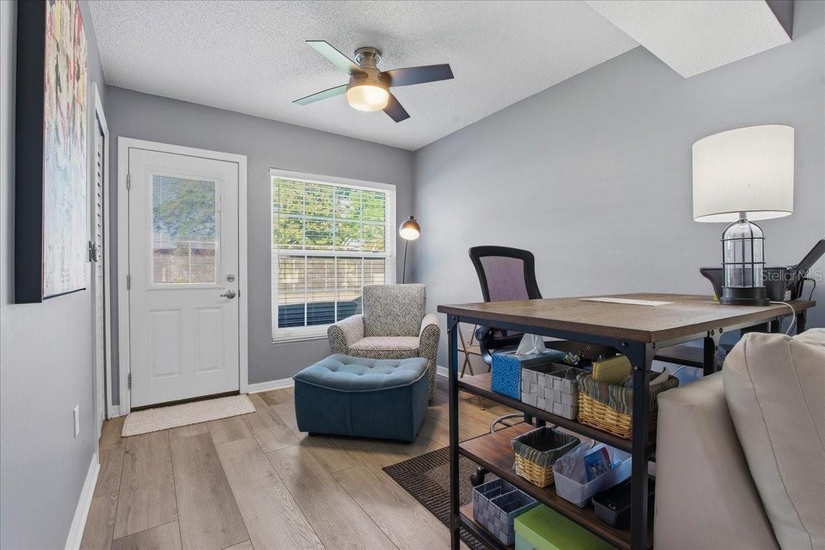 Image 17 of 37 For 2400 Winding Creek Boulevard 20a