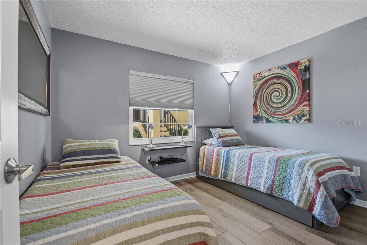 Image 18 of 37 For 2400 Winding Creek Boulevard 20a