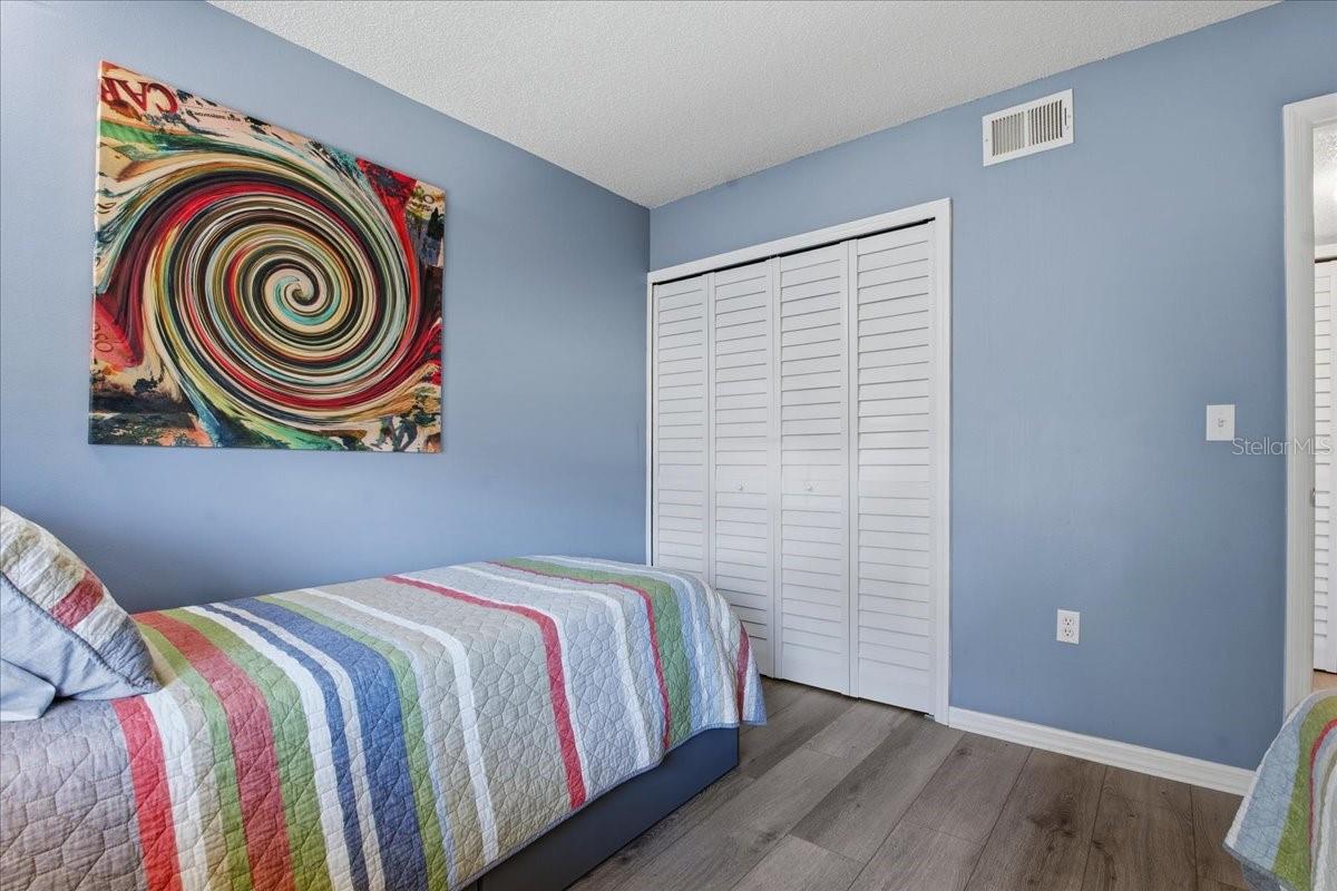 Image 19 of 37 For 2400 Winding Creek Boulevard 20a