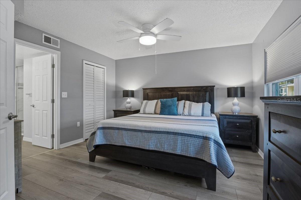 Image 24 of 37 For 2400 Winding Creek Boulevard 20a