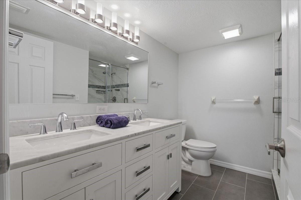 Image 27 of 37 For 2400 Winding Creek Boulevard 20a