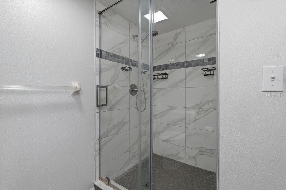 Image 28 of 37 For 2400 Winding Creek Boulevard 20a