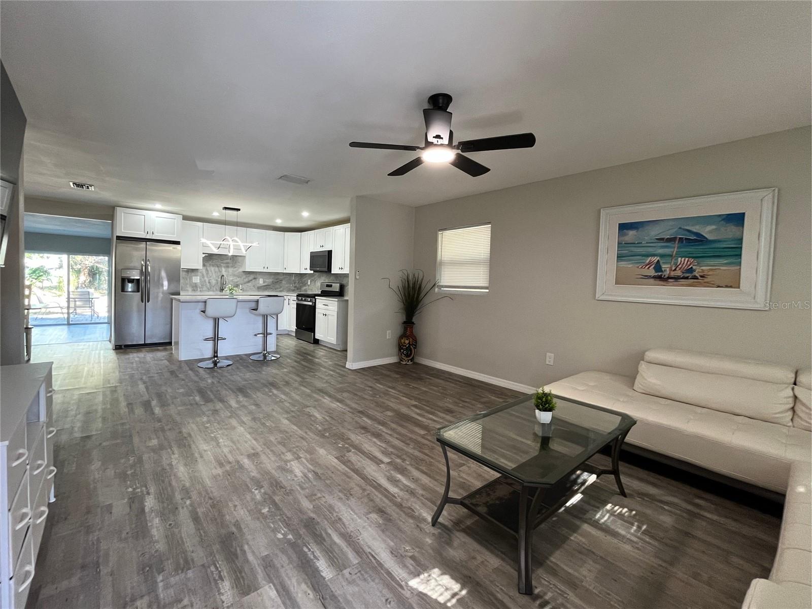 Image 2 of 16 For 1039 Missouri Avenue