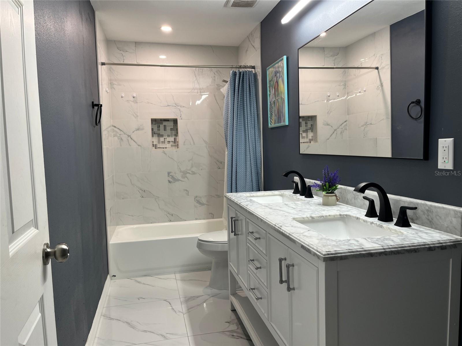 Image 5 of 16 For 1039 Missouri Avenue