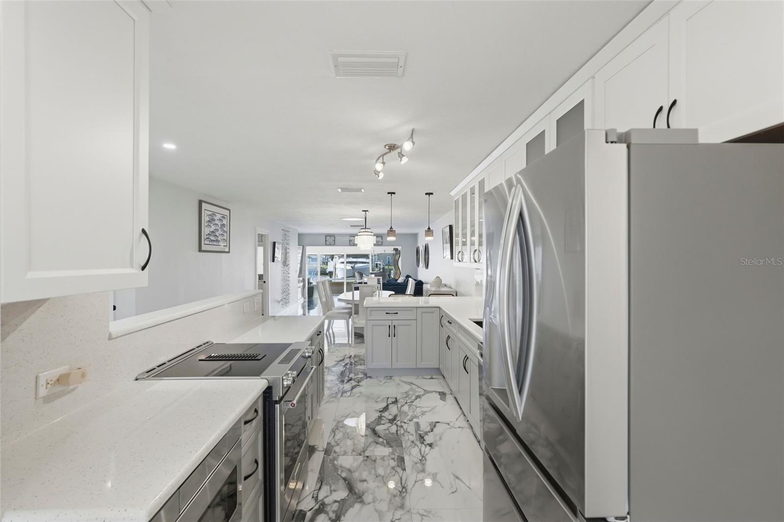 Image 10 of 31 For 573 Boca Ciega Point Boulevard N