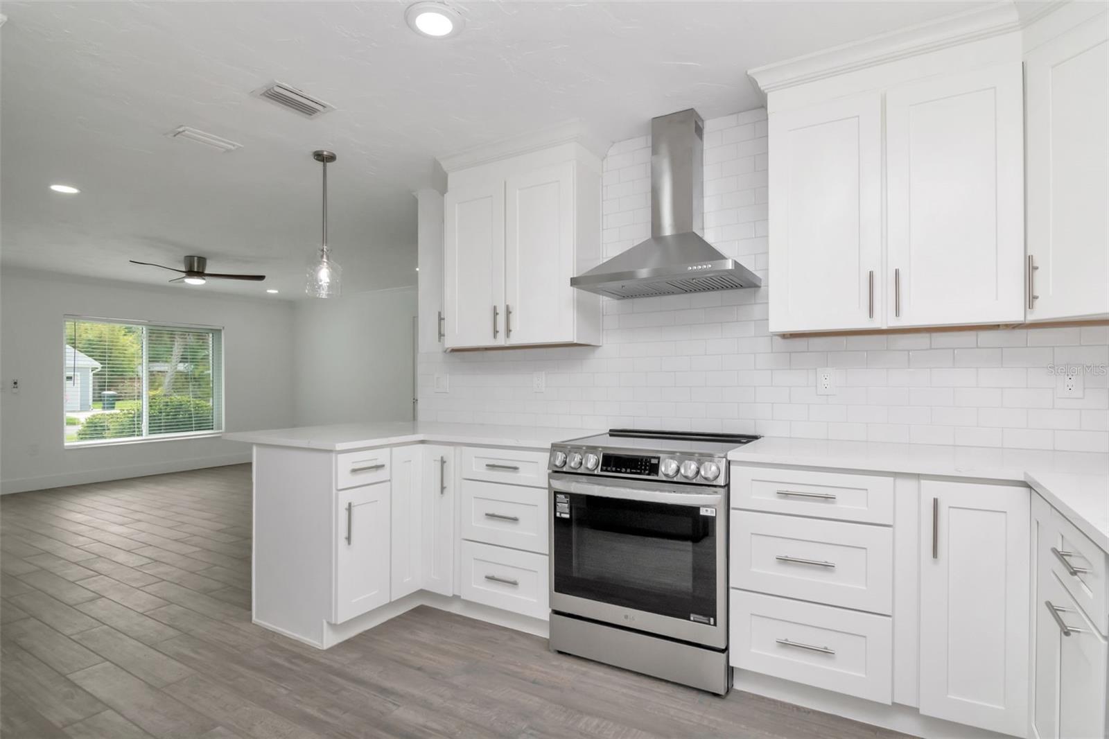 Image 13 of 58 For 1840 Douglas Avenue