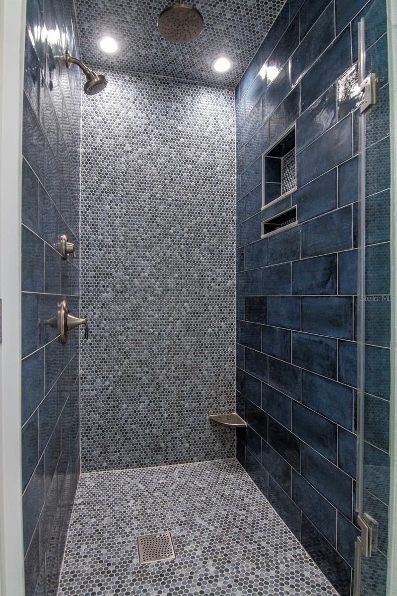 Image 15 of 58 For 1840 Douglas Avenue