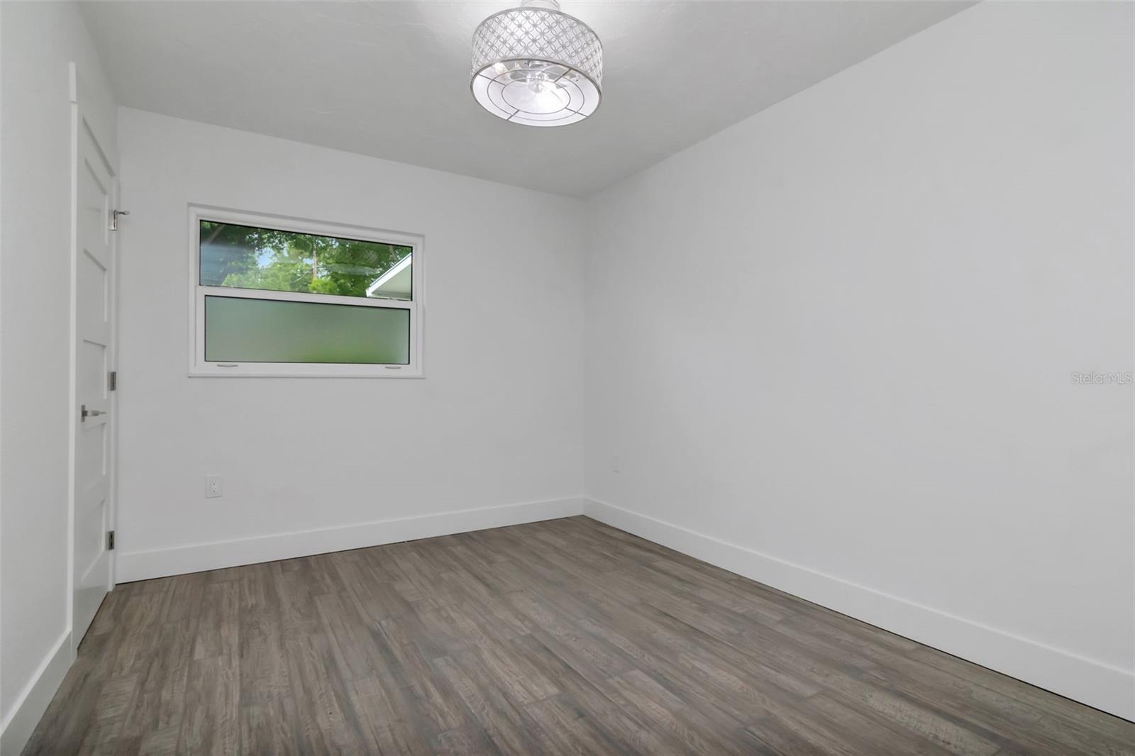 Image 19 of 58 For 1840 Douglas Avenue