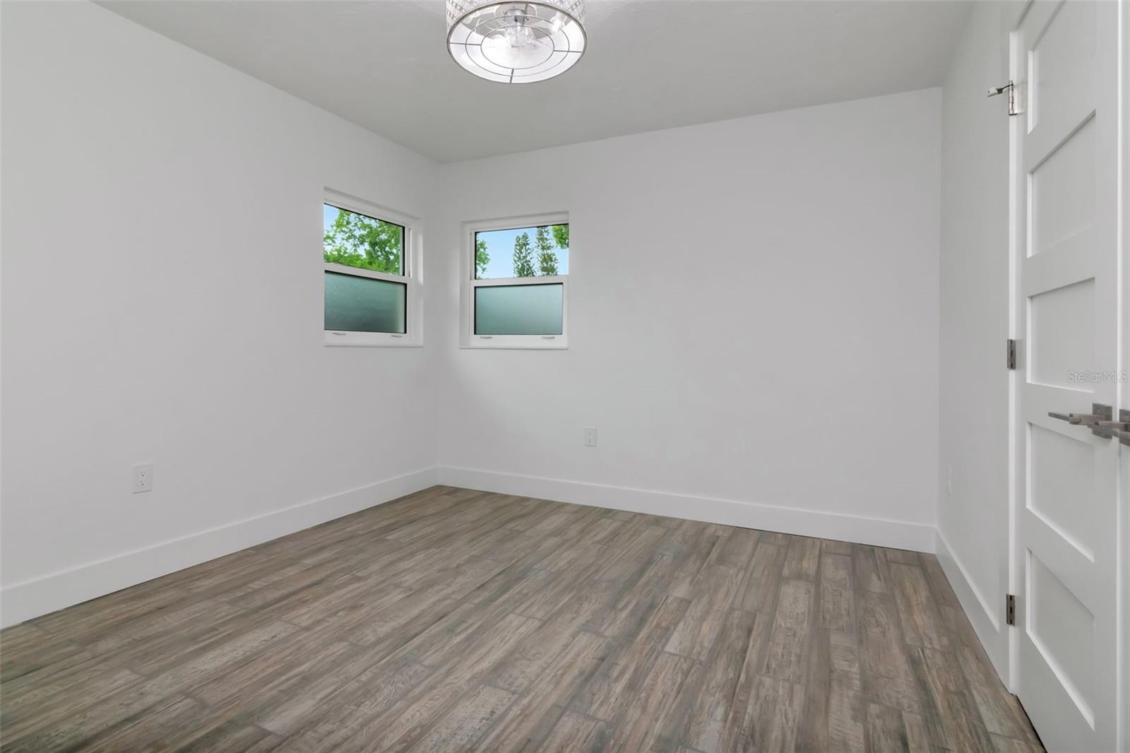 Image 21 of 58 For 1840 Douglas Avenue