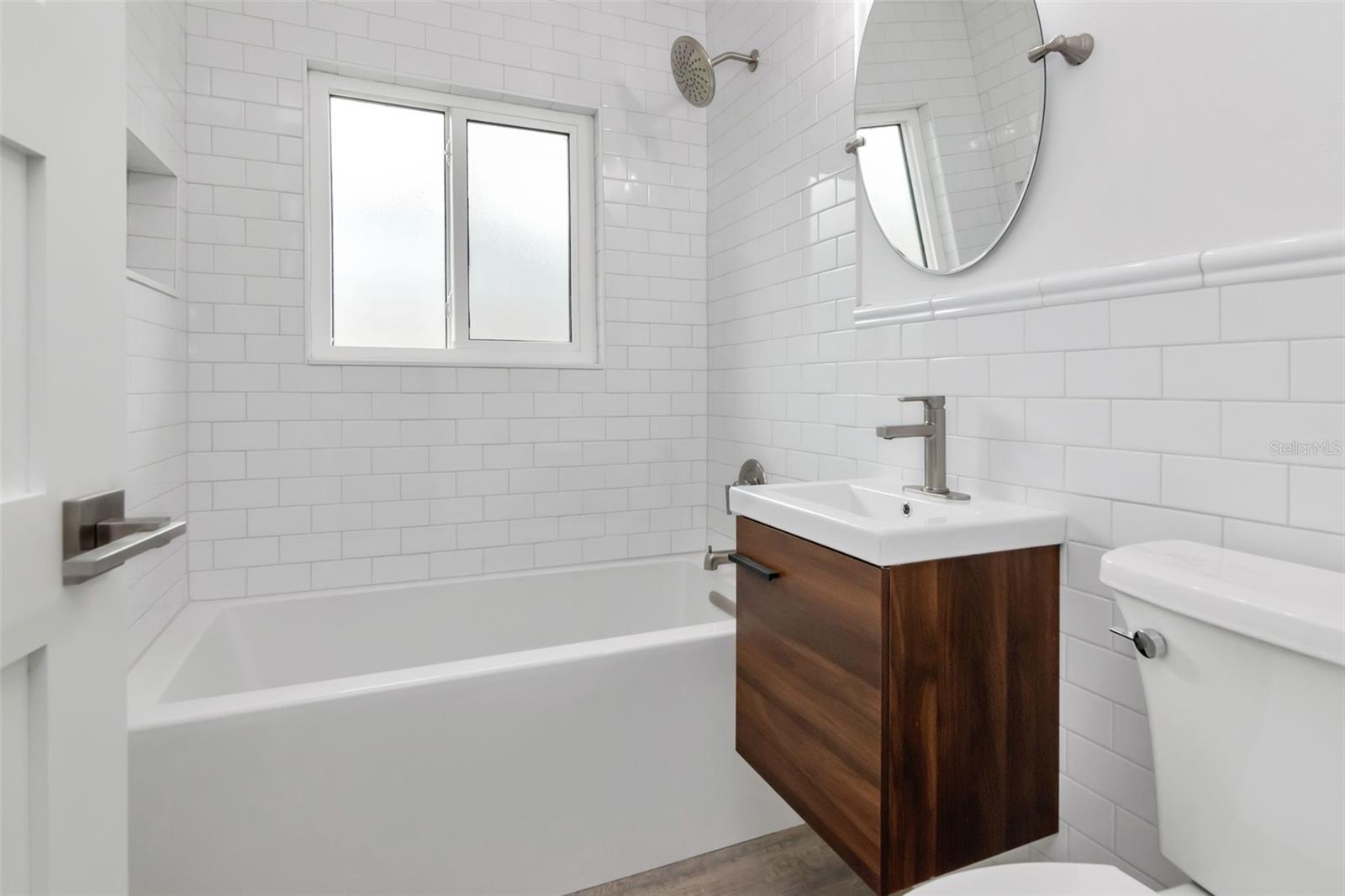 Image 23 of 58 For 1840 Douglas Avenue