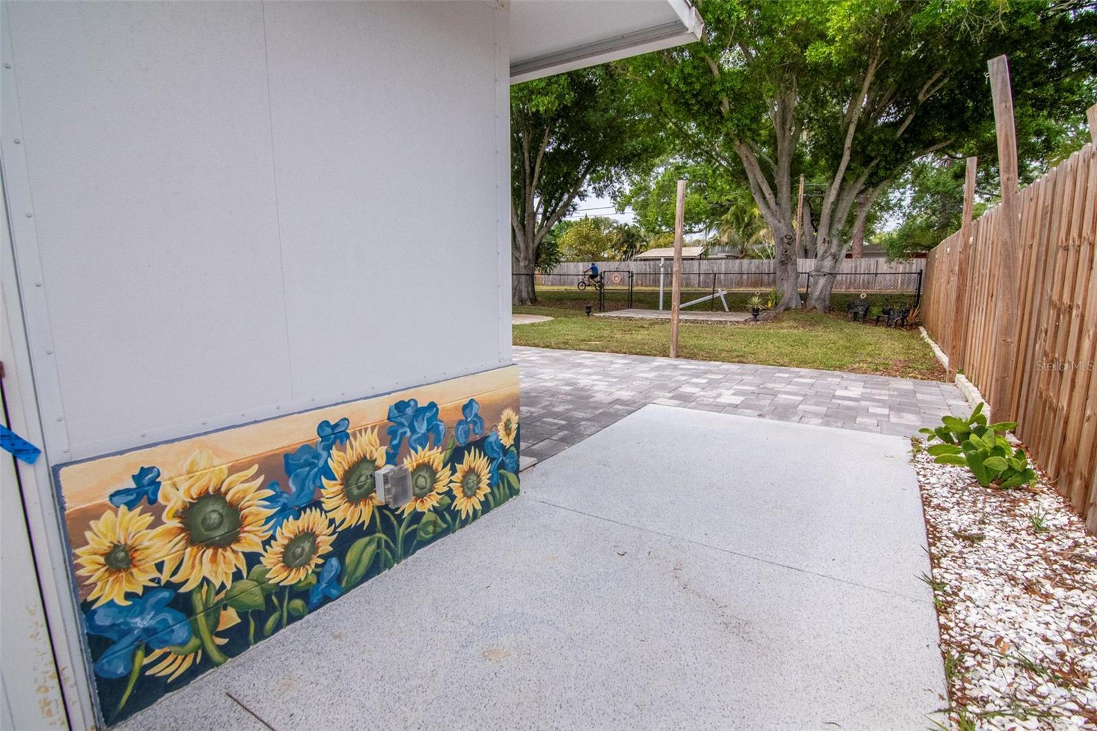 Image 32 of 58 For 1840 Douglas Avenue