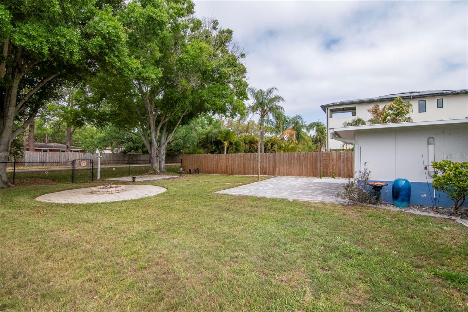 Image 42 of 58 For 1840 Douglas Avenue