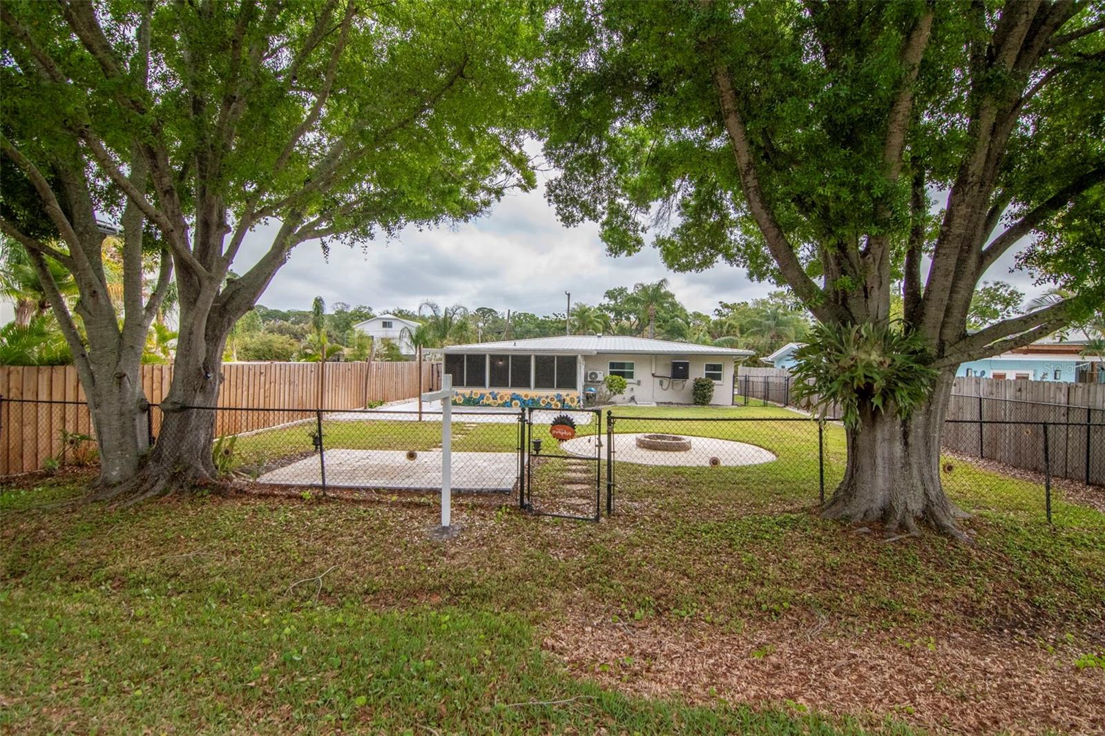 Image 47 of 58 For 1840 Douglas Avenue