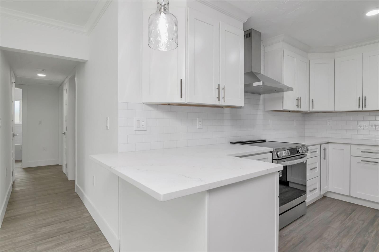 Image 6 of 58 For 1840 Douglas Avenue