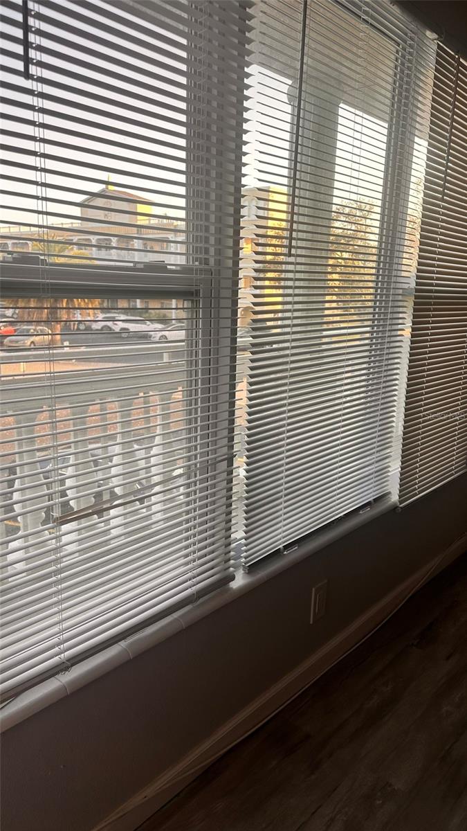 Image 3 of 37 For 2330 Ecuadorian Way 32