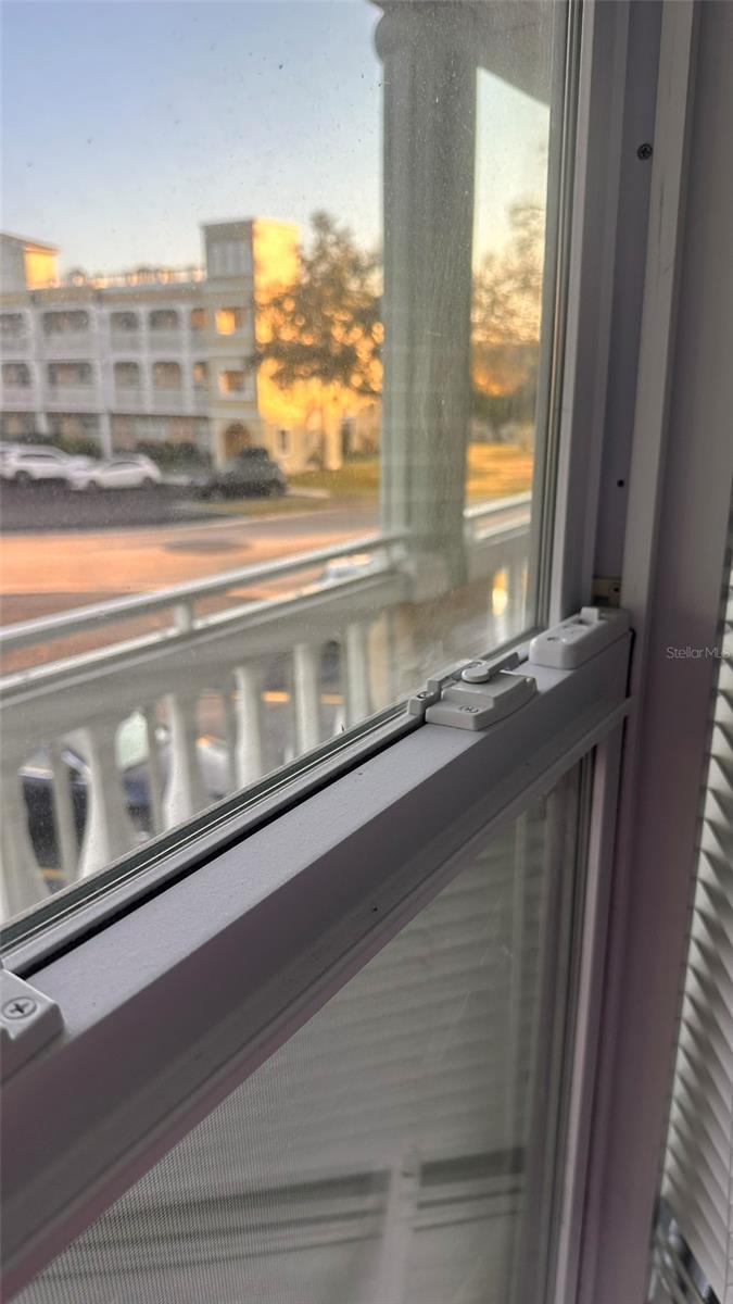 Image 4 of 37 For 2330 Ecuadorian Way 32