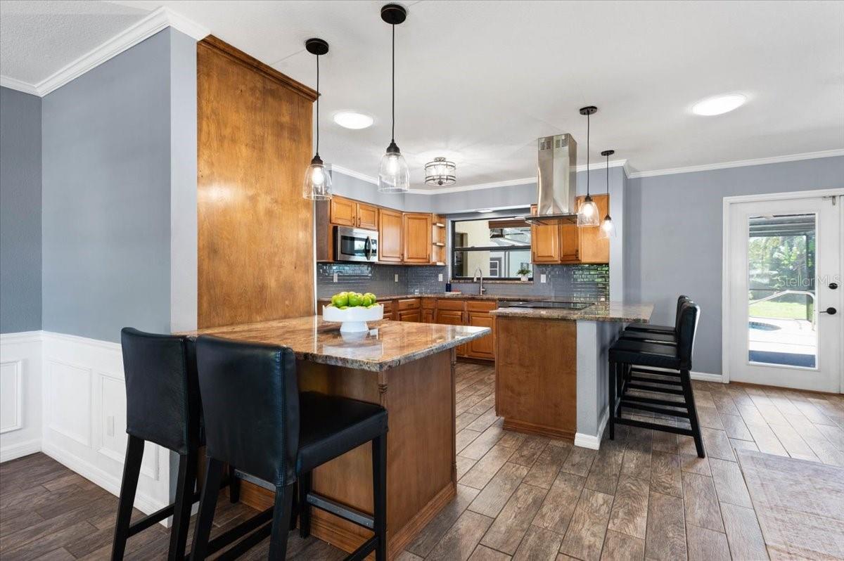 Image 10 of 46 For 3911 24th Avenue W