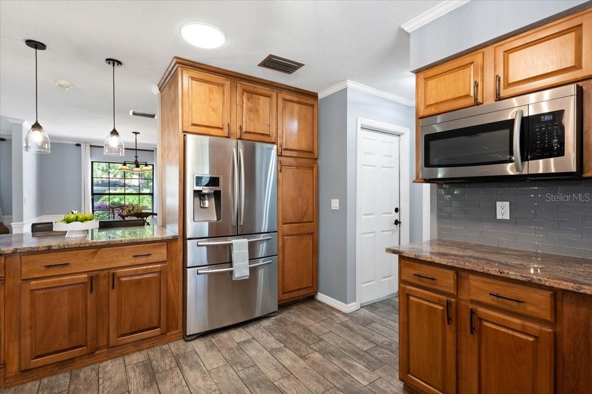 Image 13 of 46 For 3911 24th Avenue W