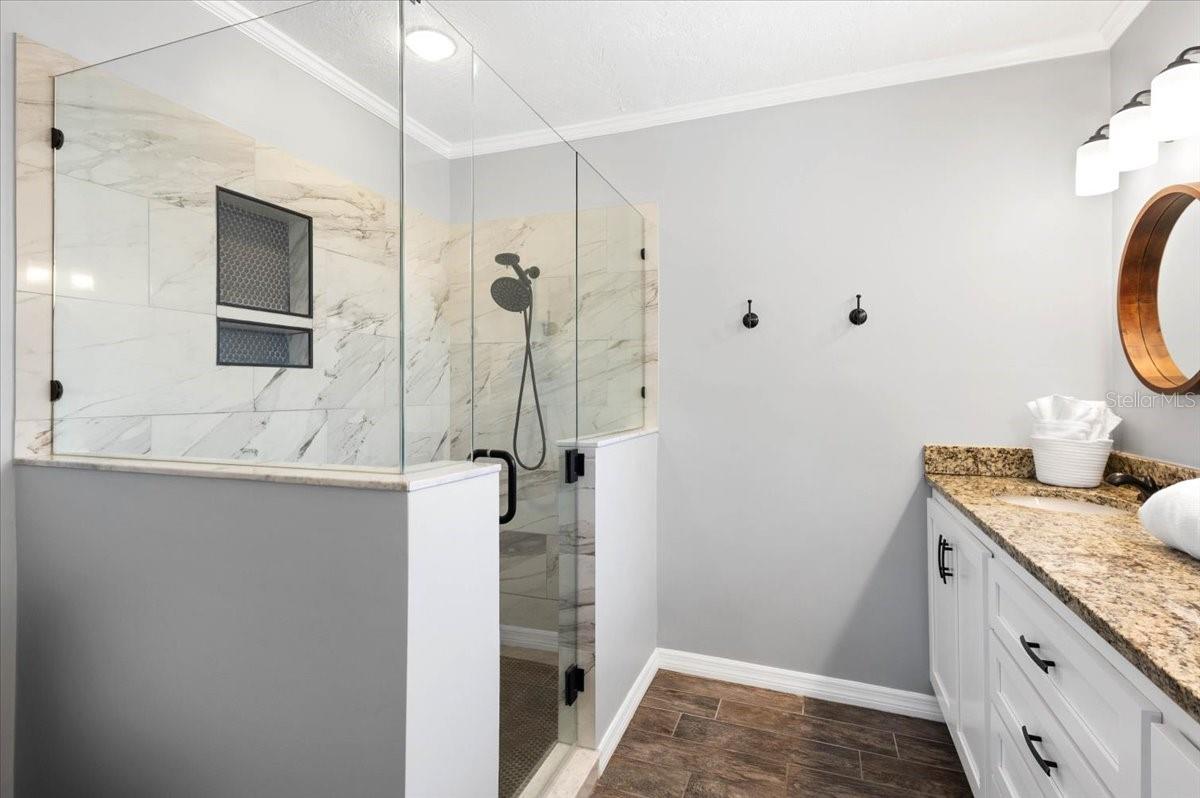 Image 19 of 46 For 3911 24th Avenue W