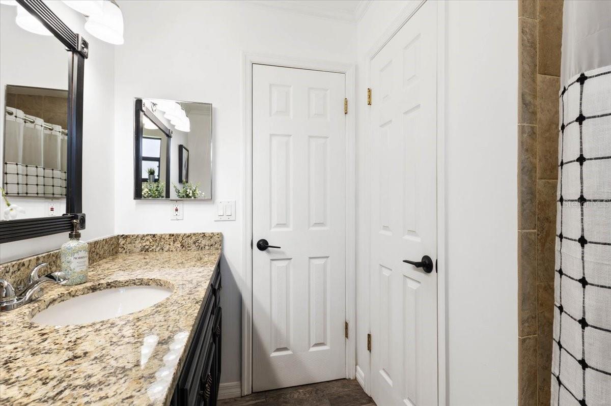 Image 24 of 46 For 3911 24th Avenue W