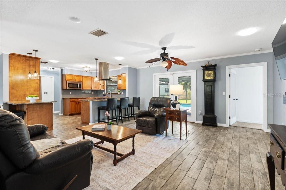 Image 7 of 46 For 3911 24th Avenue W