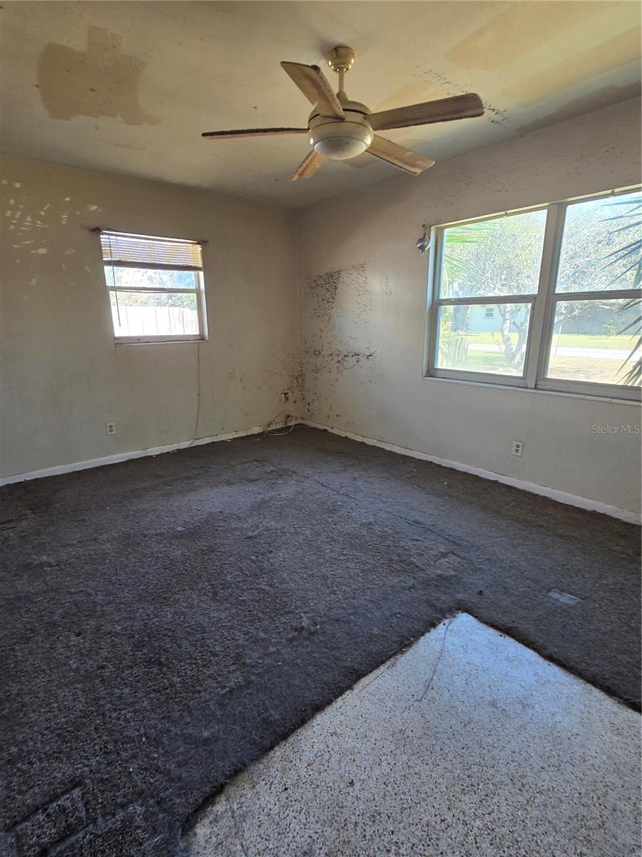 Image 12 of 26 For 711 9th Street Nw