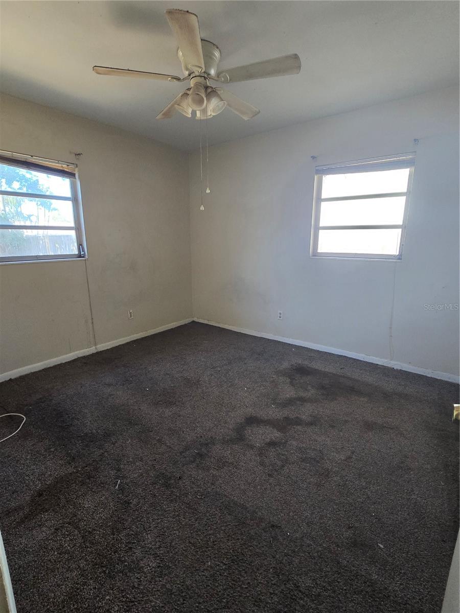 Image 13 of 26 For 711 9th Street Nw