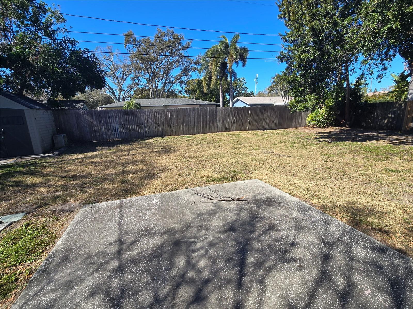 Image 16 of 26 For 711 9th Street Nw