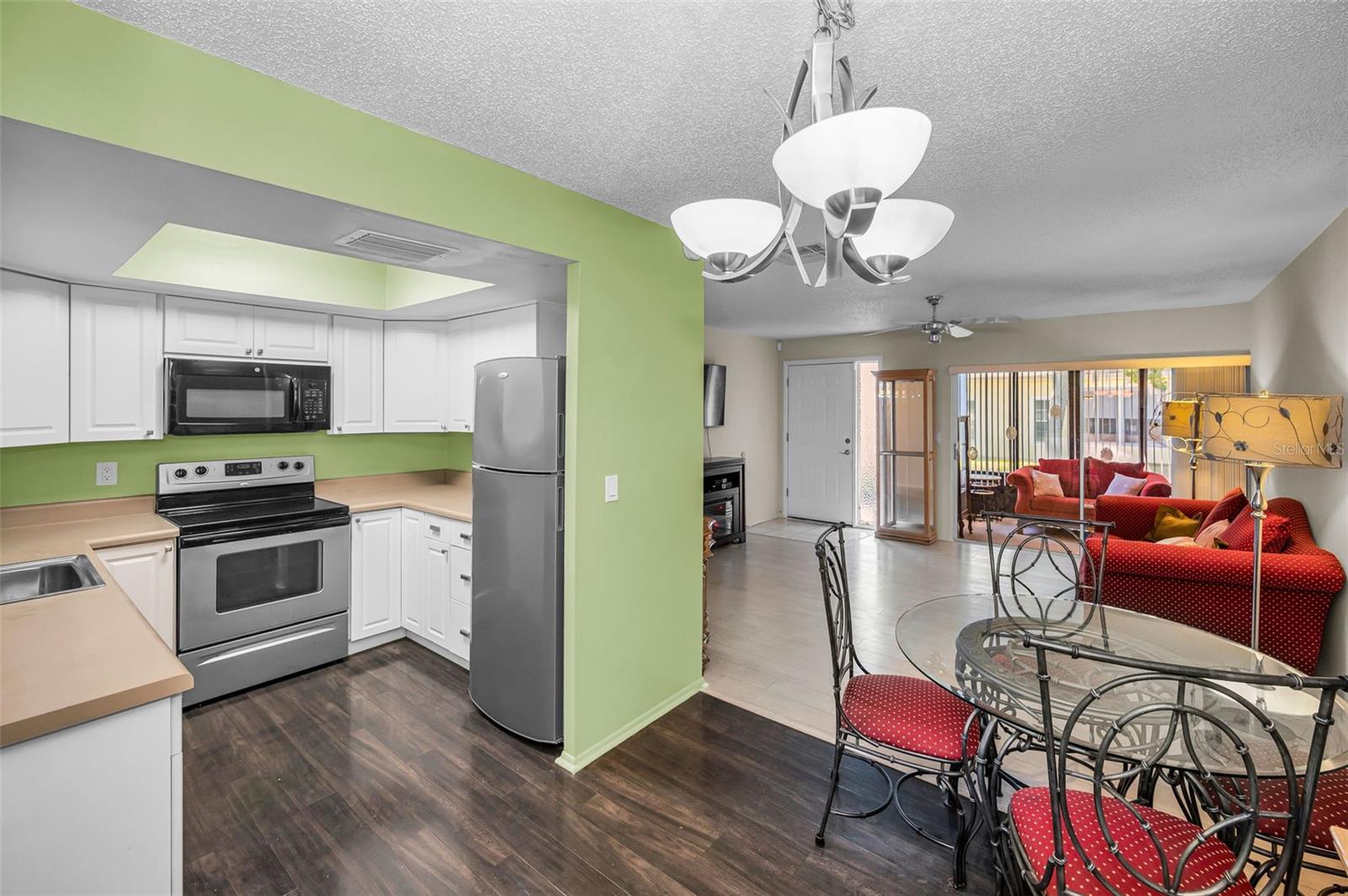 Image 3 of 41 For 1121 Queen Anne Drive C