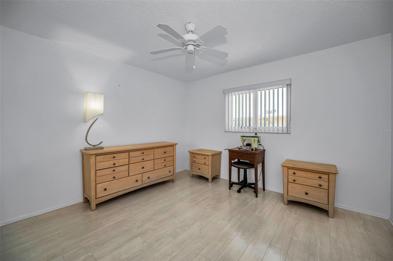 Image 30 of 41 For 1121 Queen Anne Drive C