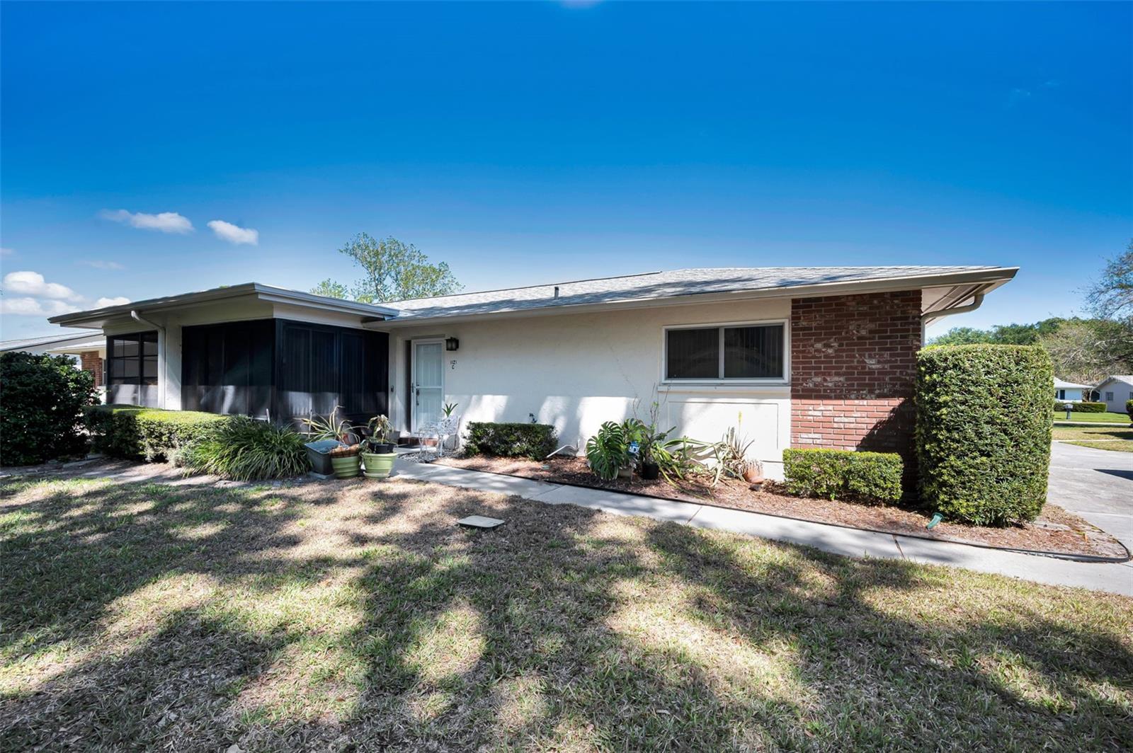 Image 8 of 41 For 1121 Queen Anne Drive C