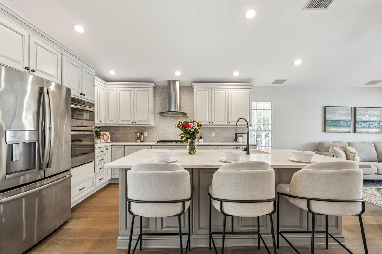 Image 10 of 42 For 10145 Kingsbridge Avenue