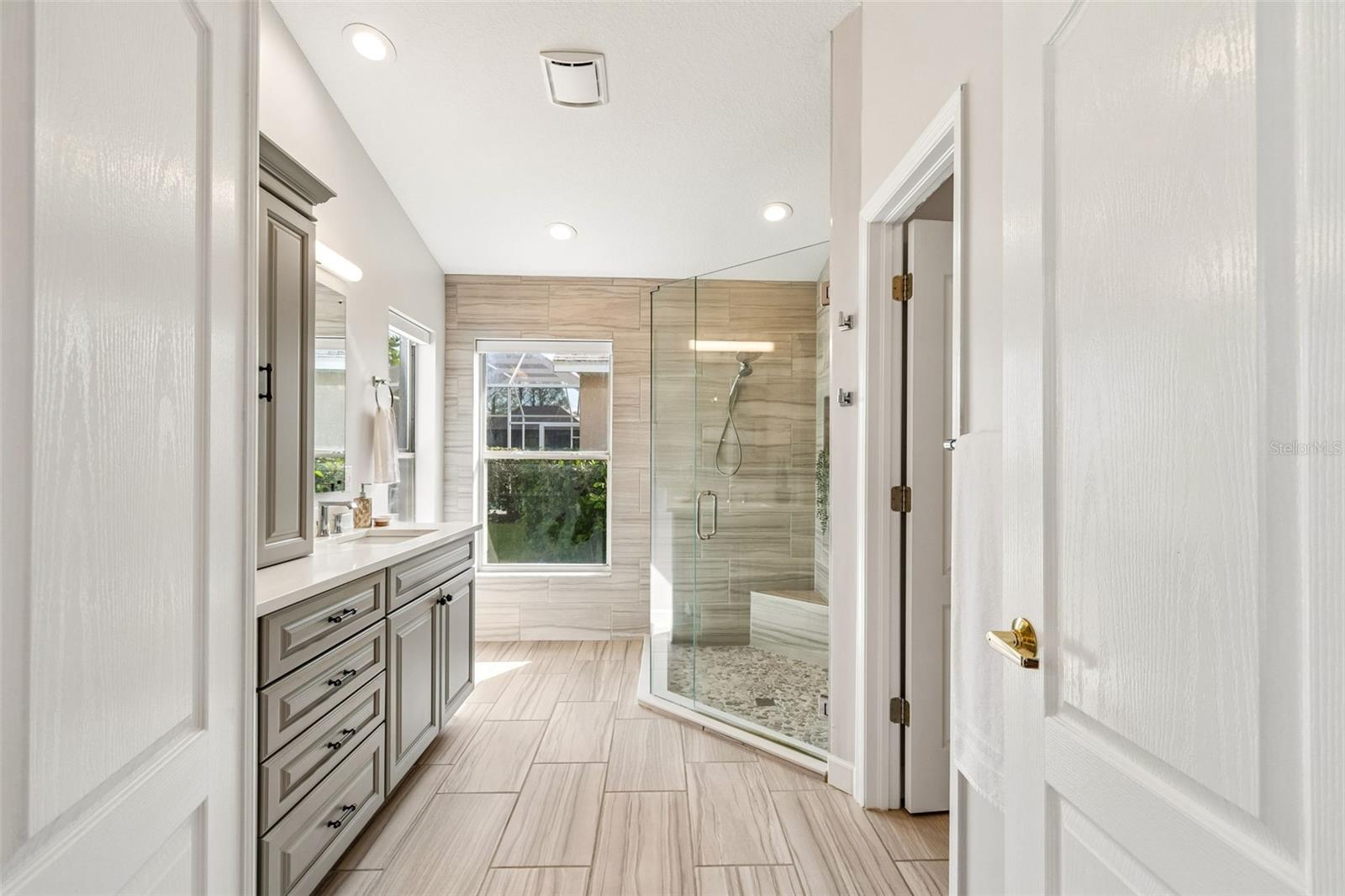 Image 20 of 42 For 10145 Kingsbridge Avenue