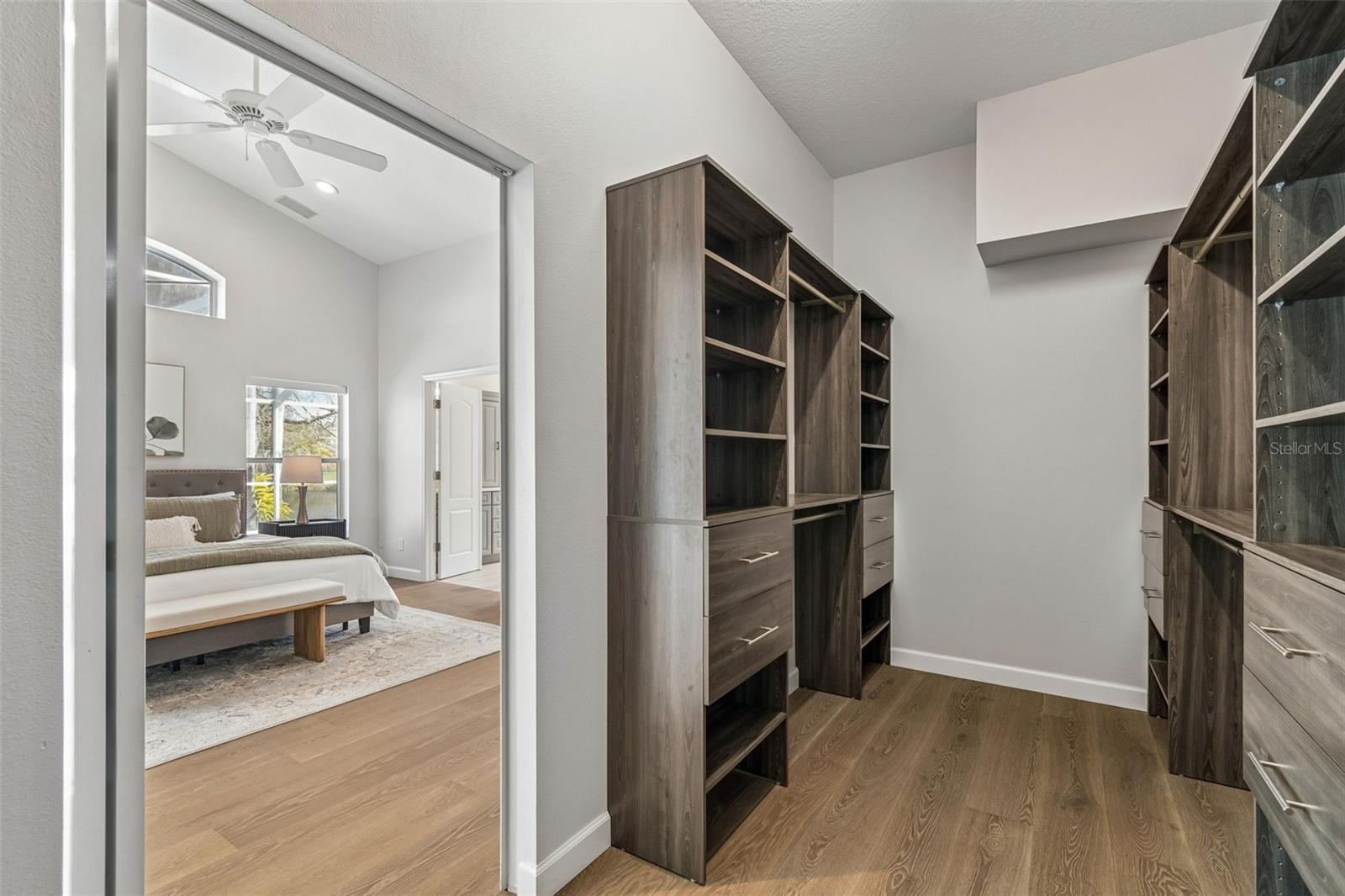 Image 23 of 42 For 10145 Kingsbridge Avenue