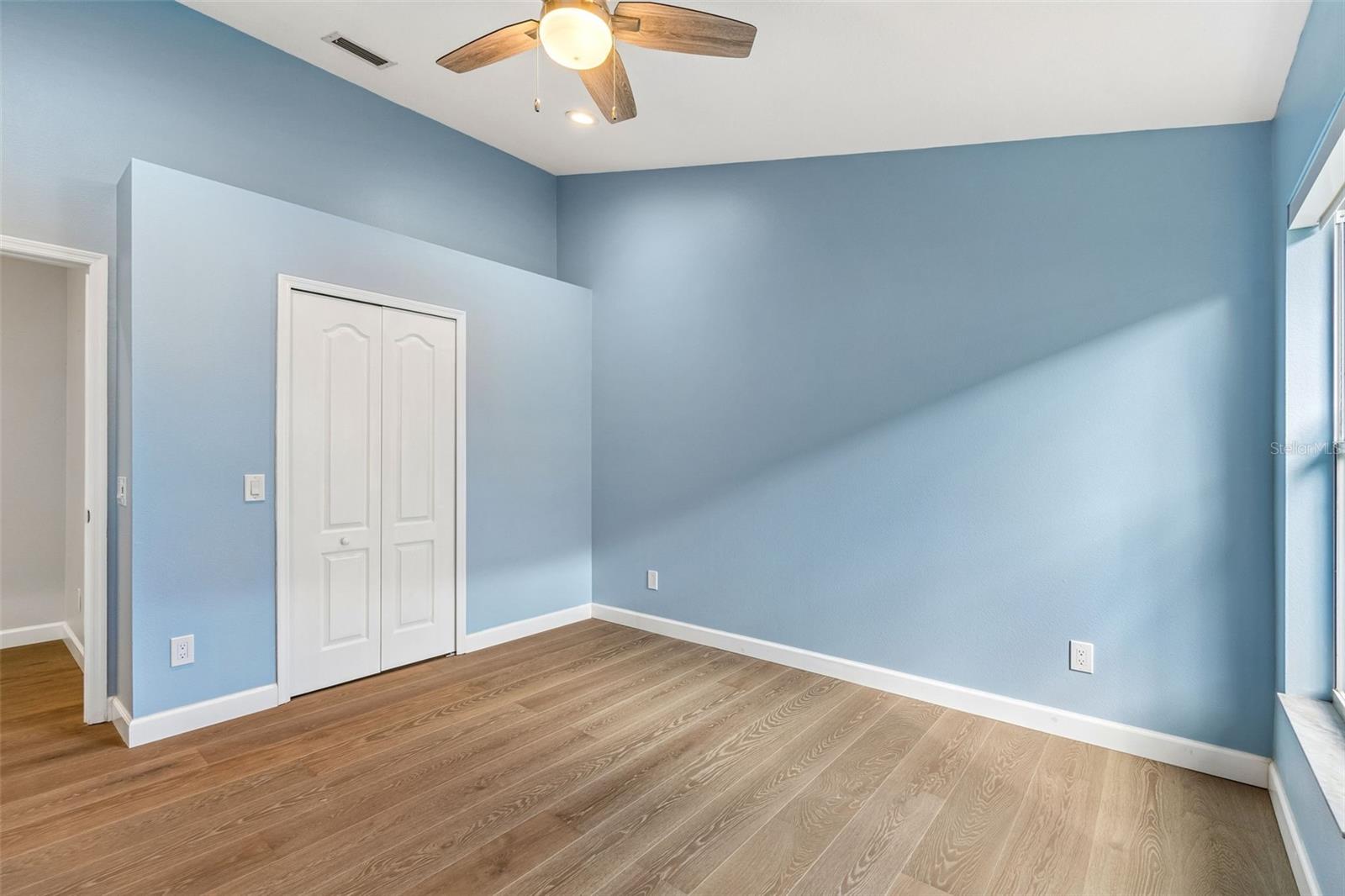 Image 27 of 42 For 10145 Kingsbridge Avenue