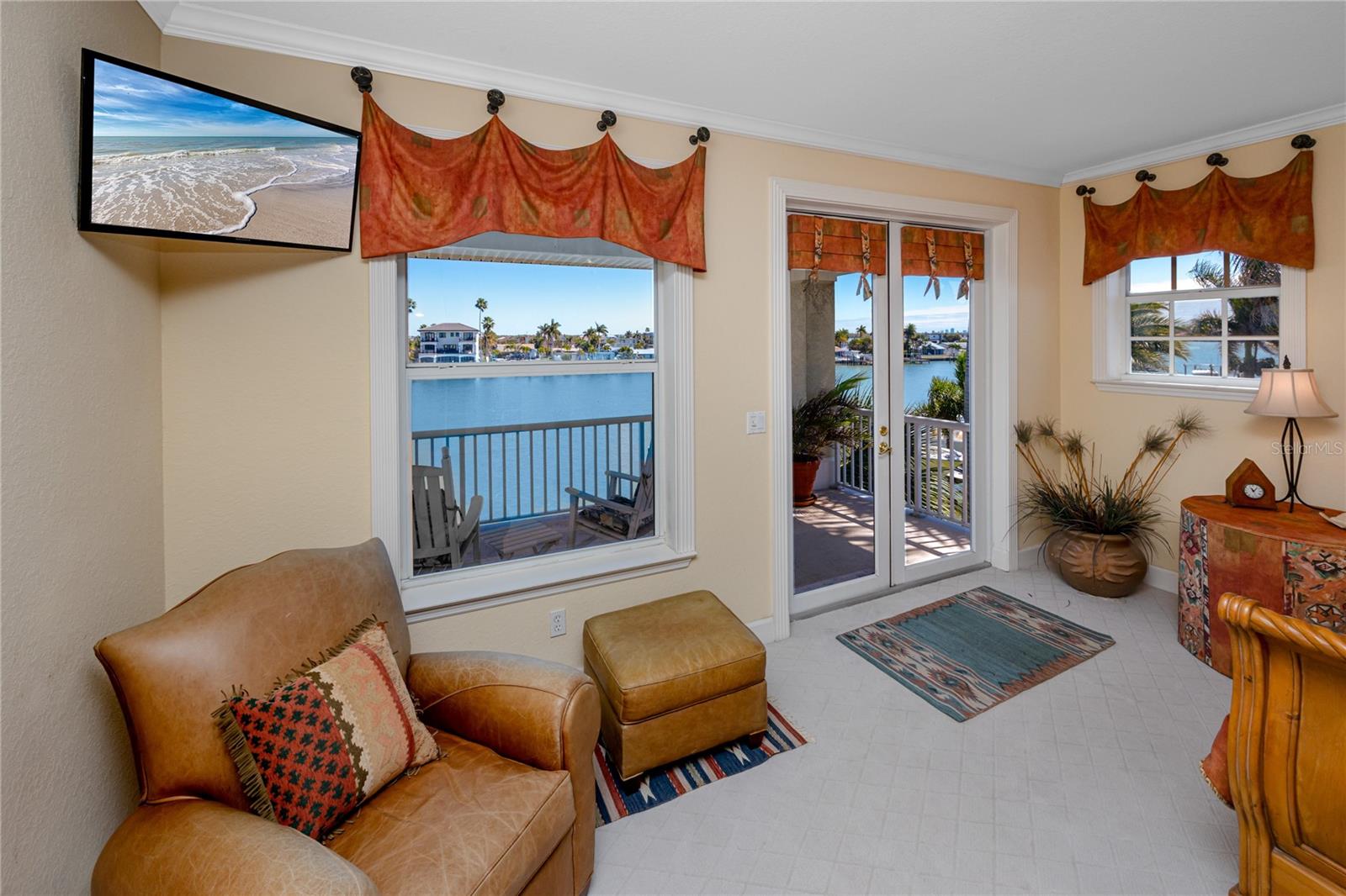 Image 22 of 61 For 11145 3rd Street E