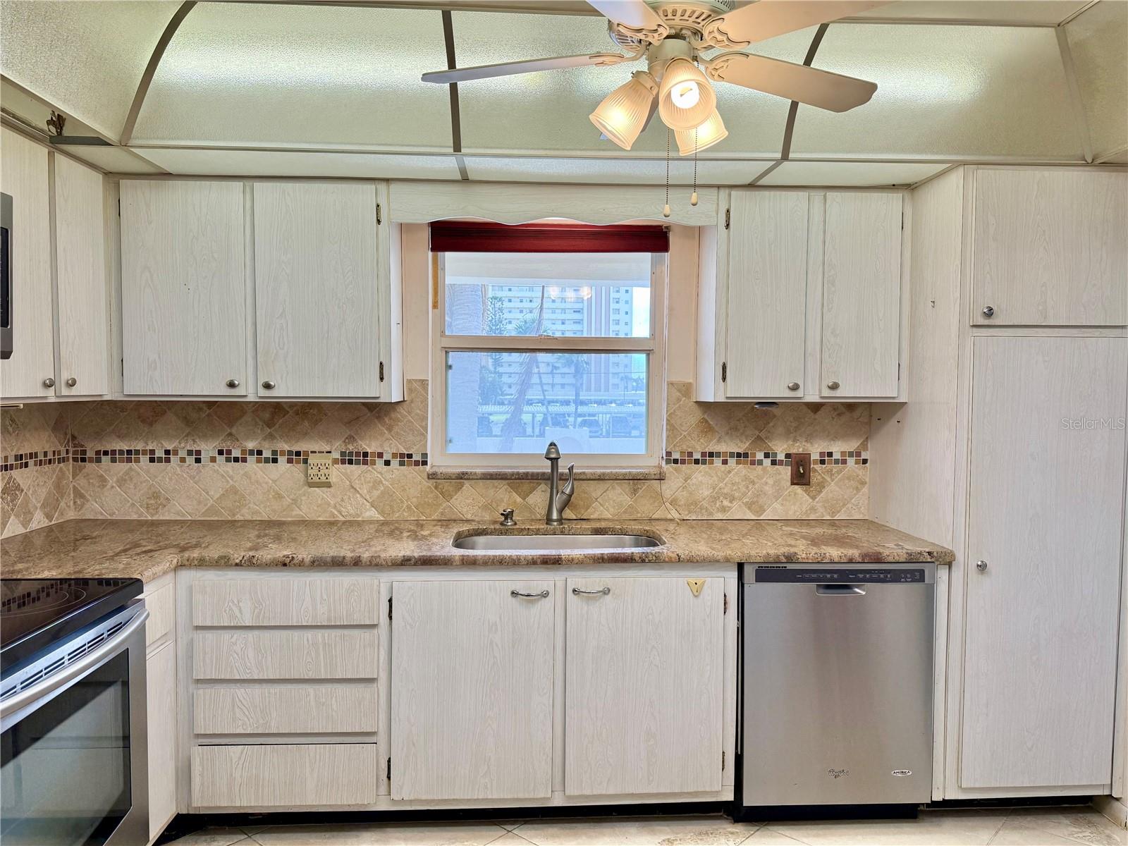 Image 9 of 33 For 4455 Duhme Road 203